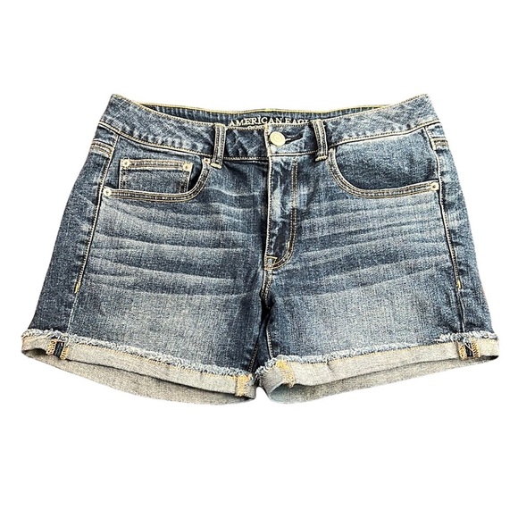 American Eagle Outfitters Stretch Boy Midi Jean Shorts Size 6 - Picture 1 of 5